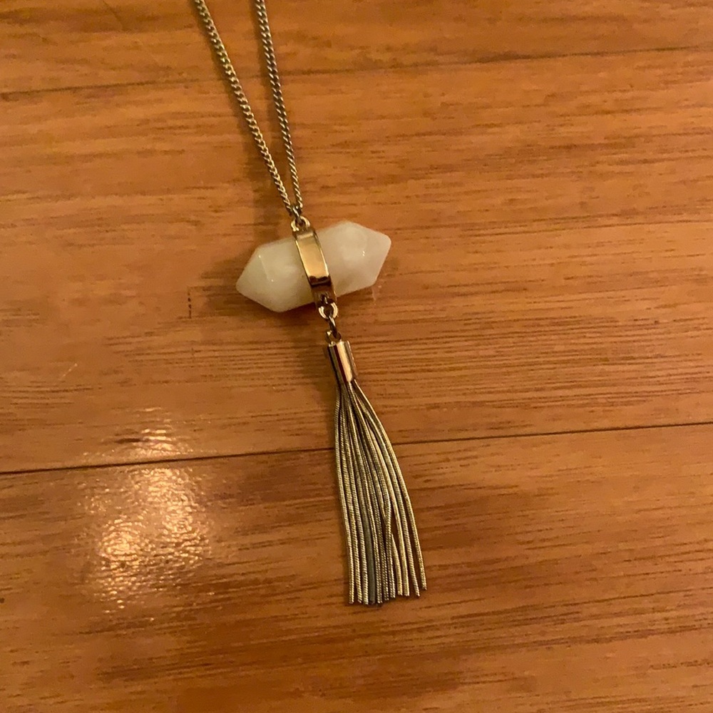Gold & rose quartz pendant necklace